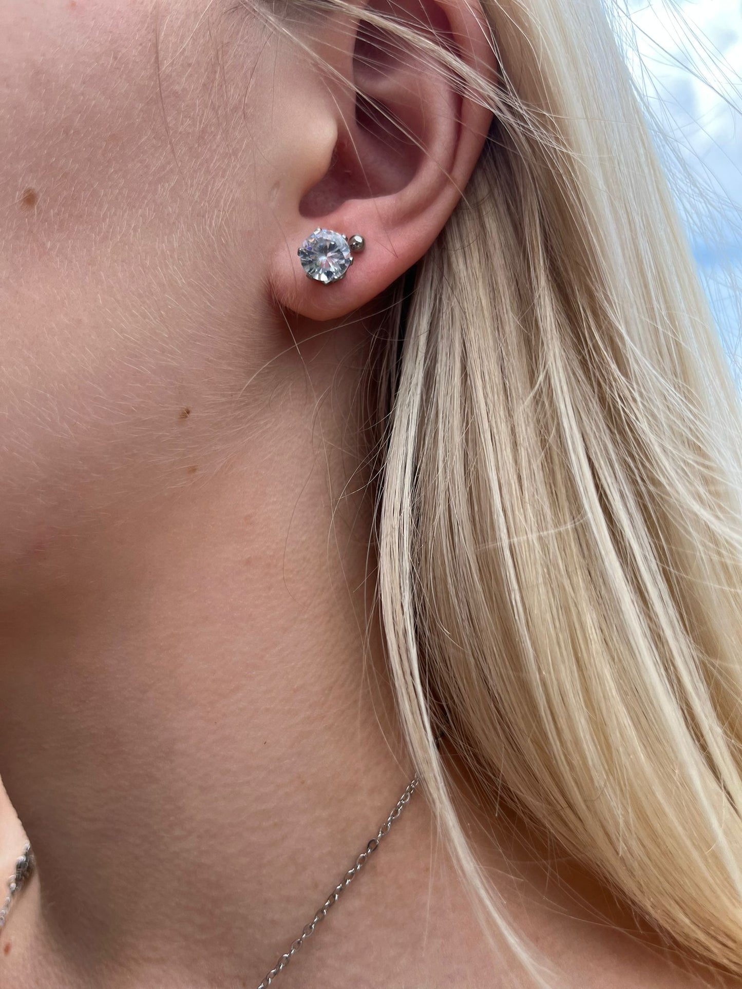 Bess stainless steel 8mm zircon stud earrings