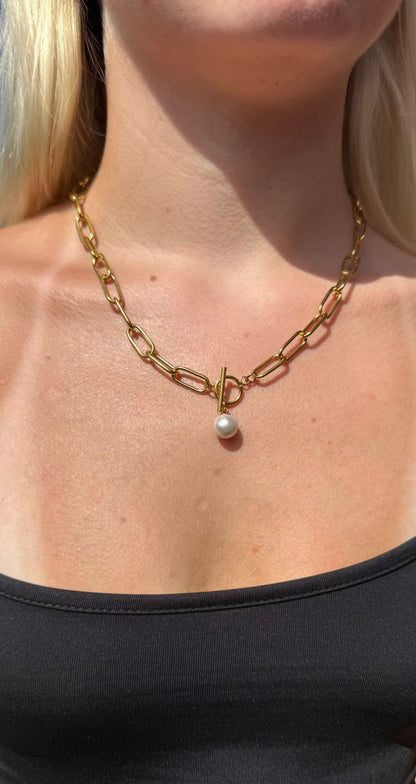 Freya 18K AAA gold plated chain with pearl charm necklace