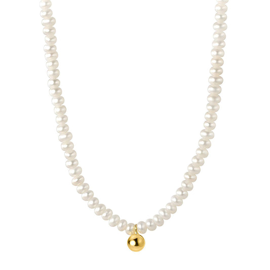 Jupiter is a Pearl necklace with a 18k AAA gold plated beaded charm