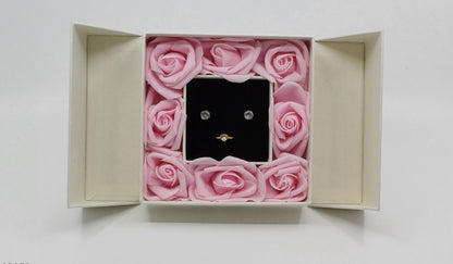 Pink rose gift box