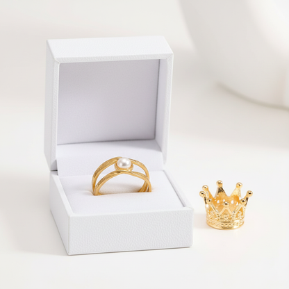 Everlee Ring in White Gift Box with Gold Crown