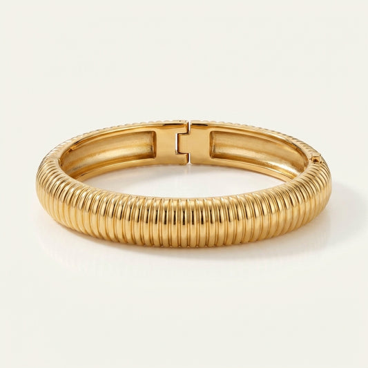 Charlotte Ribbed Hinge Bangle