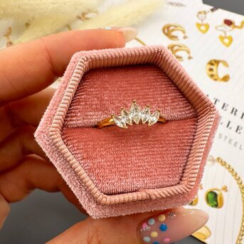 Eliza 18K AAA  gold and zircon adjustable ring with 5 zirconia diamonds